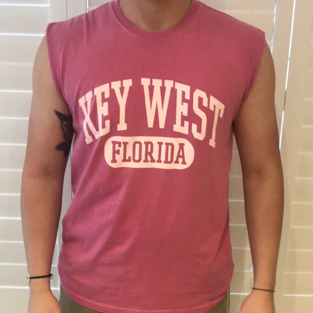 Muscle tee